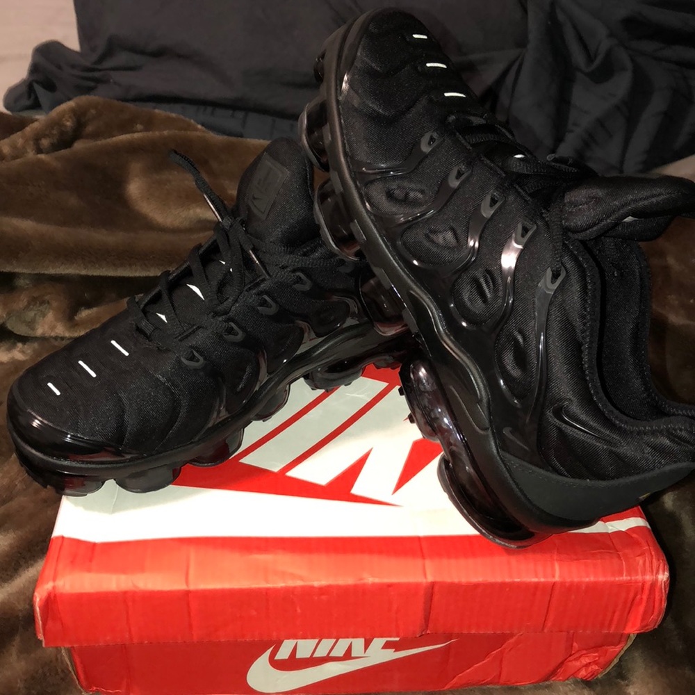 Air Vapormax Plus Triple Black
